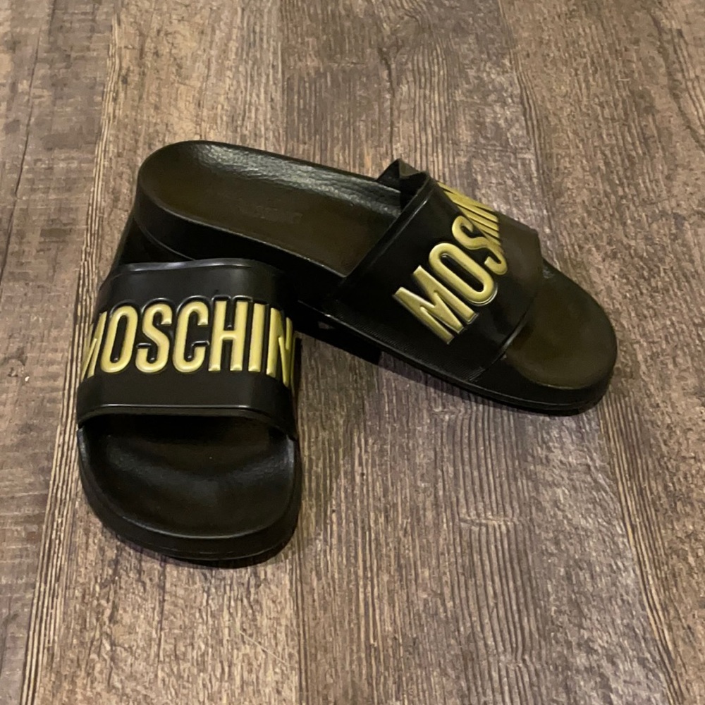 Women’s Moschino Slides